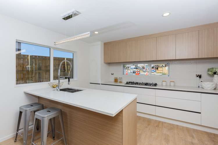 18 Pikao Place East Tamaki_13