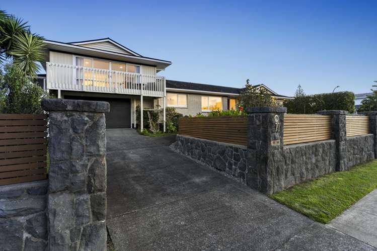 77 Kiwi Esplanade Mangere Bridge_28