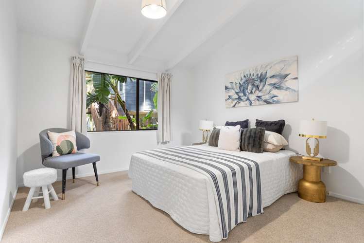 34 Sylvan Valley Avenue Titirangi_10