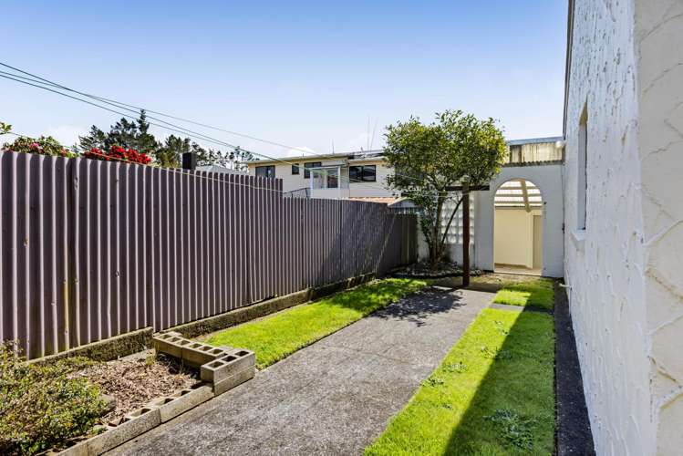 2/9 Kauri Street Inglewood_21