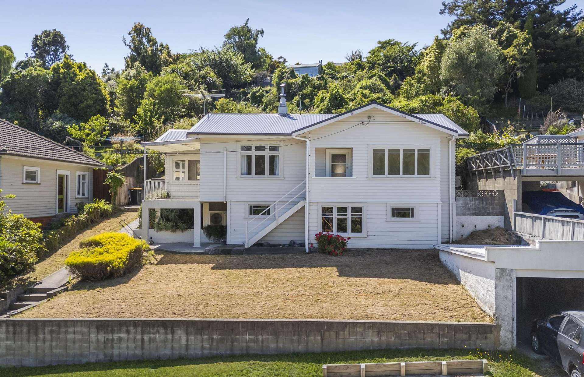 35 Murphy Street Toi Toi_0