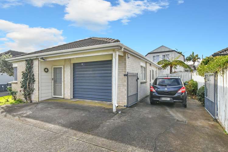 2/49 Pah Road Papatoetoe_12
