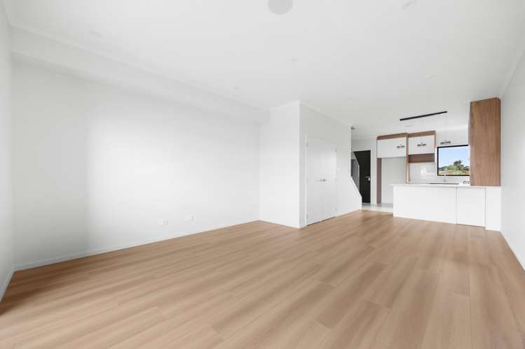 117 Otuwairoa Esplanade Opaheke_6