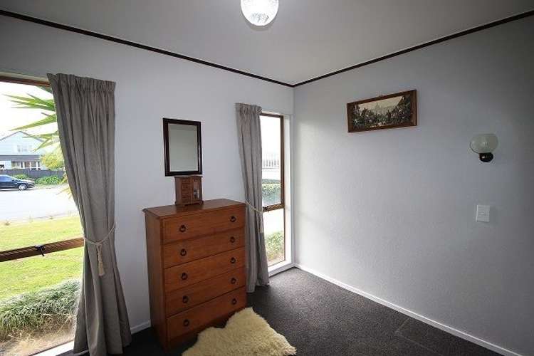 7 Elmes Place Matua_11