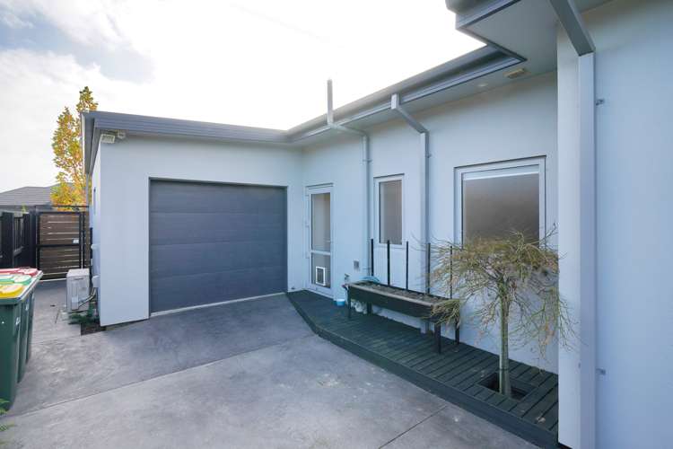 9 Sunline Avenue Lincoln_17