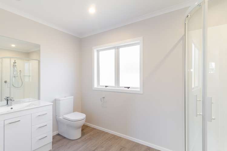 2&3/52 Park Road Greenmeadows_7