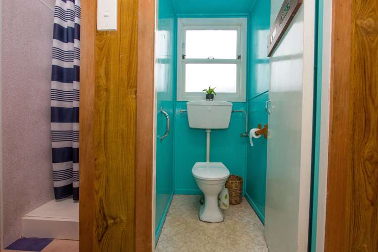 28 Luxford Street Berhampore_21