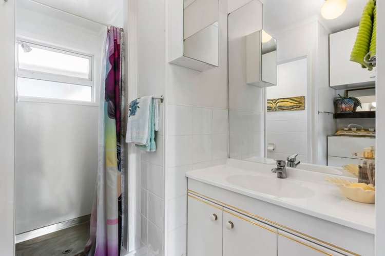 2/14 Argyle Street Herne Bay_9