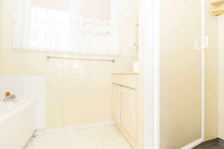 22 Coleridge Drive Enderley_25