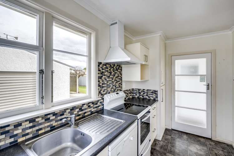 17 Hinton Road Taradale_6