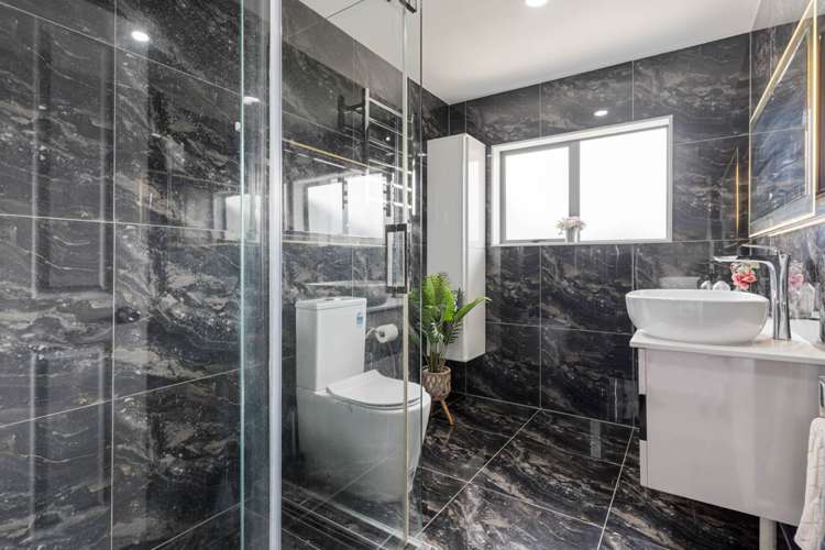 27 Bellville Drive Clendon Park_15