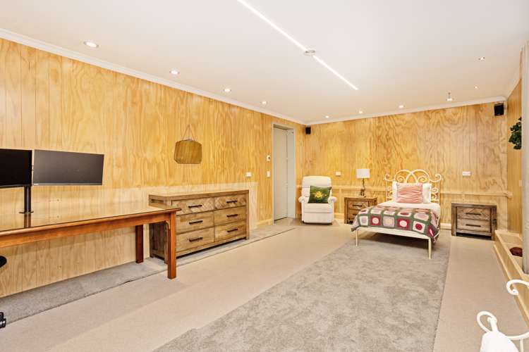 9 Barker Place Waikiwi_24