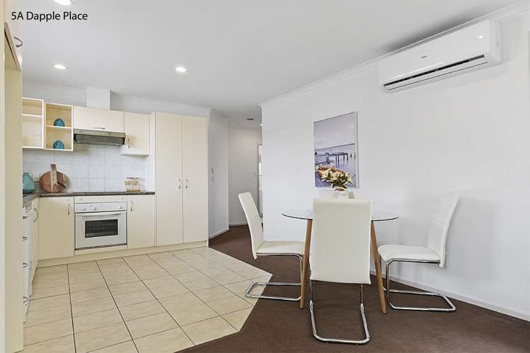 5 Dapple Place Flat Bush_16