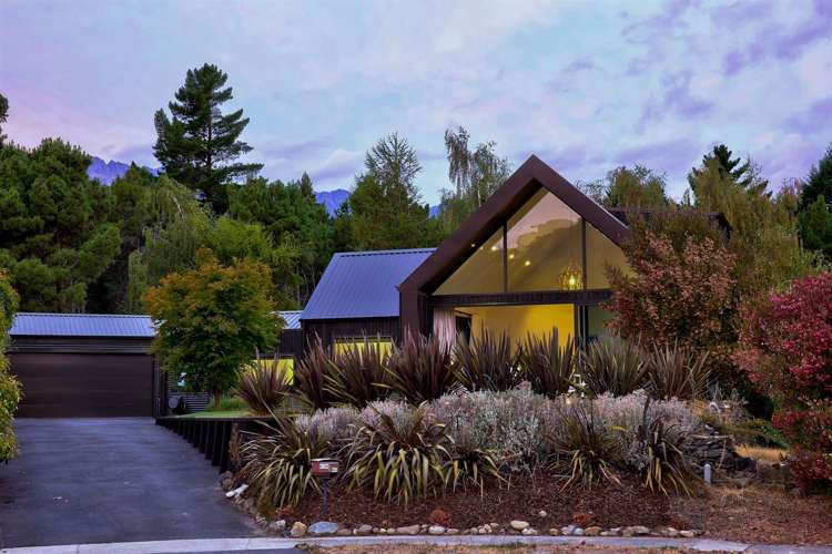 8 Redwood Court Kelvin Heights_14