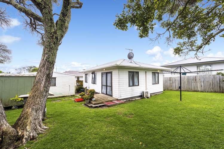 50 Barrys Road Glendene_19