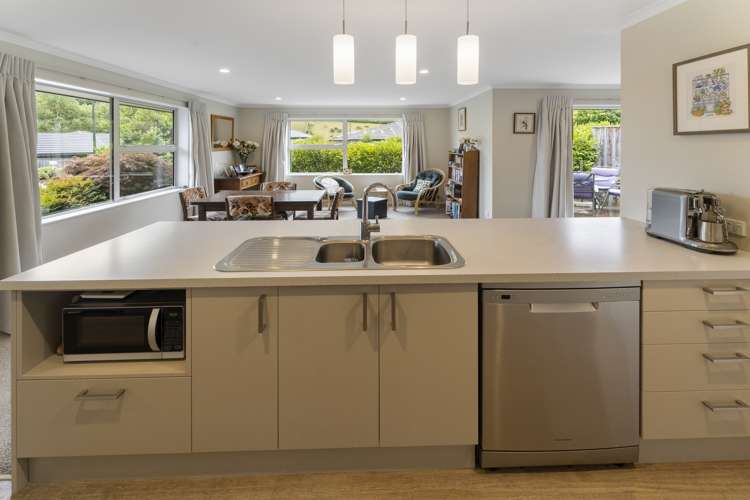 9 Olivias Place Stoke_11