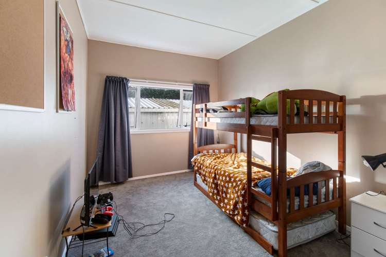 276 No 2 Line Okoia_8