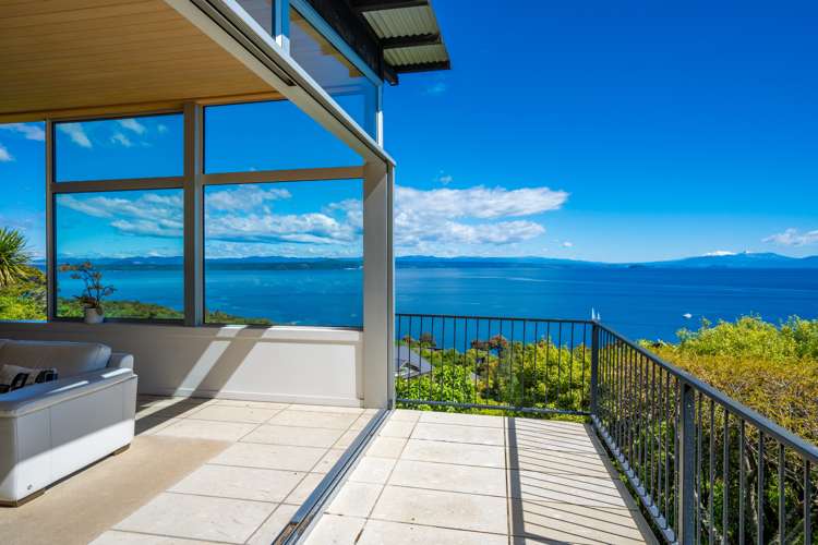 43 Whakamoenga Point Acacia Bay_5