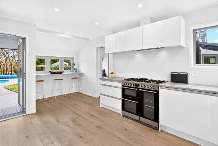806 Waitakere Road Kumeu_15