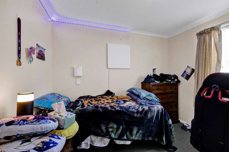 2 Tawa Street Hawera_9