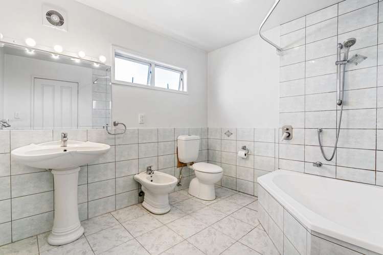 6 Ngake Street Orakei_19