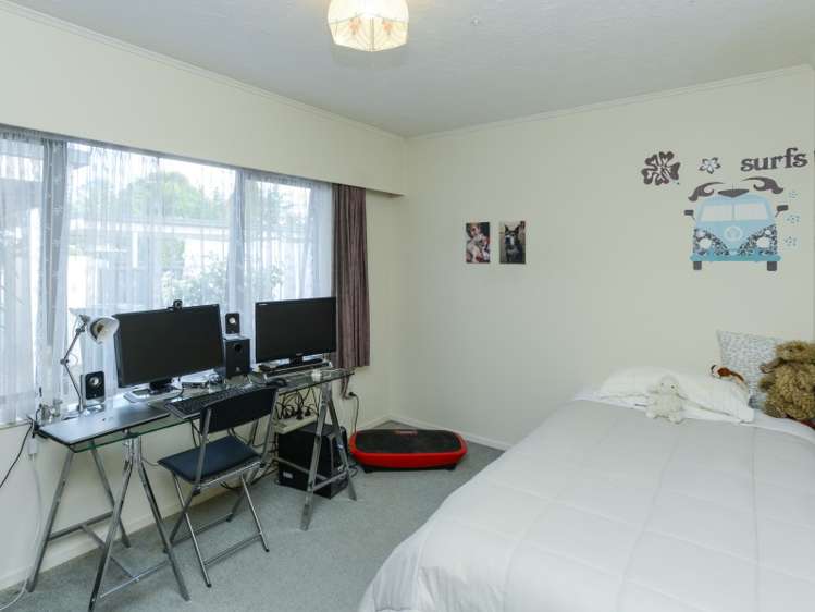 404 Hart Drive Frimley_19