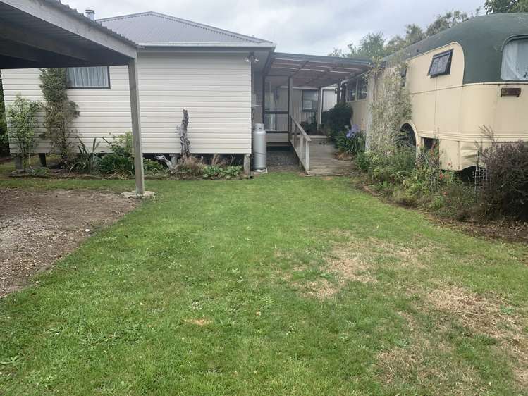 17 Wratten Road Owaka_19