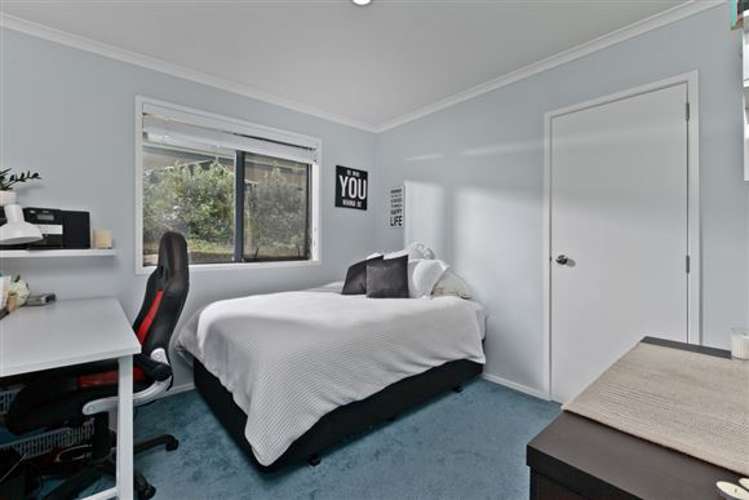 11 Rakau Views Orewa_11