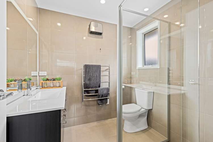 7 Laly Haddon Place Matakana_16