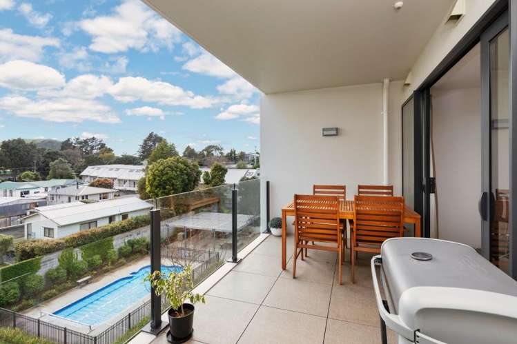 210/8 Thompson Park Road Mount Wellington_14
