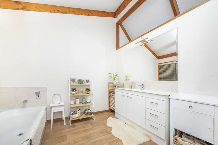 163b Great North Road Otamatea_23