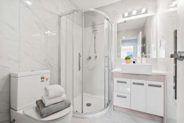 28 Pencaitland Drive Flat Bush_12