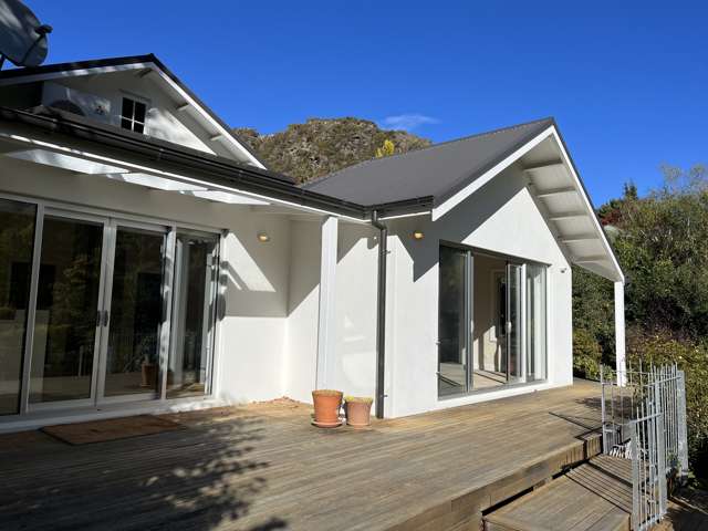 Stunning Arrowtown Home