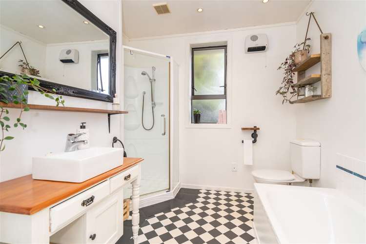 469 Taieri Road Halfway Bush_14