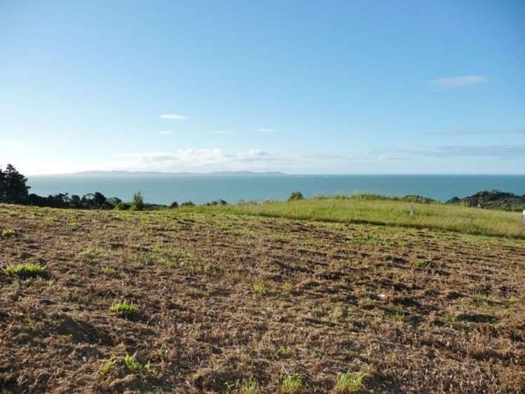 35 Eagles Way Cable Bay_9