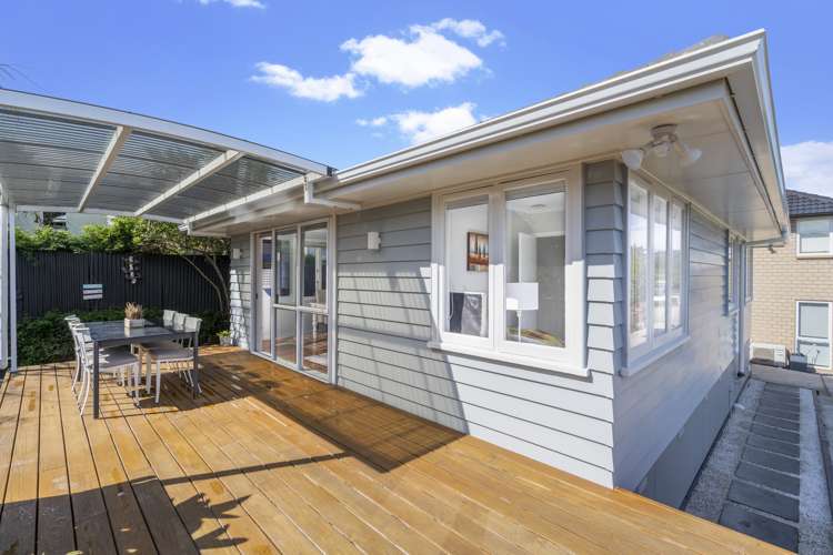 51 Routley Drive Glen Eden_13