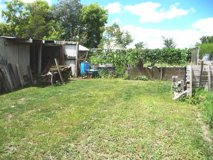 16 Ngatira Road Lichfield_23