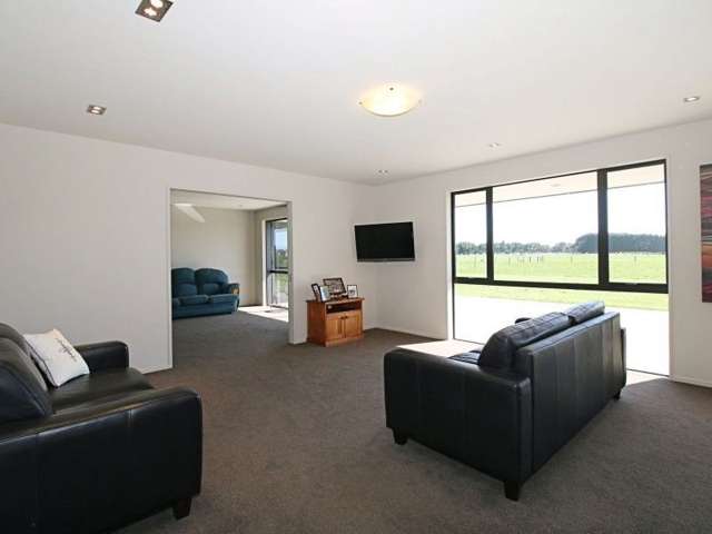 79b Kennington Waimatua Road Kennington_4