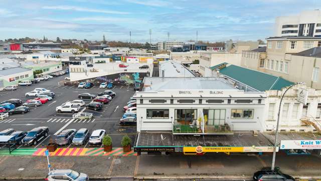 4/641 Victoria Street Hamilton Central_2