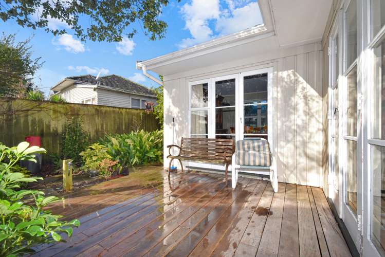 8 Hobsonville Road West Harbour_20