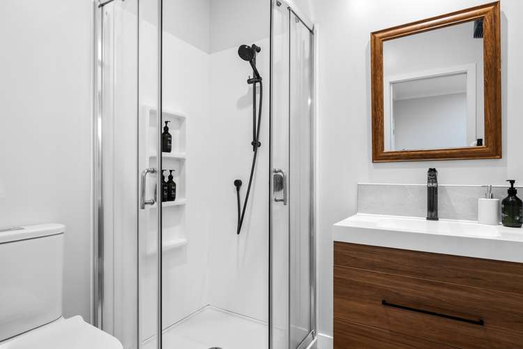 21 Copper Beech Road Woodend_13