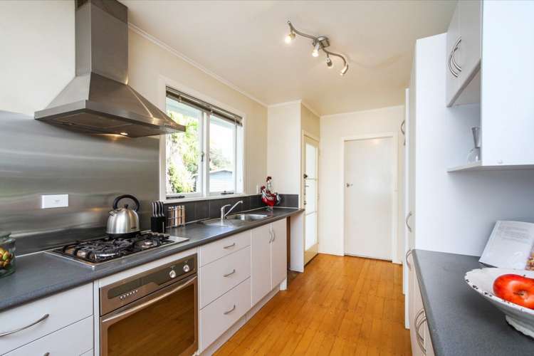 54 Rua Road Glen Eden_5