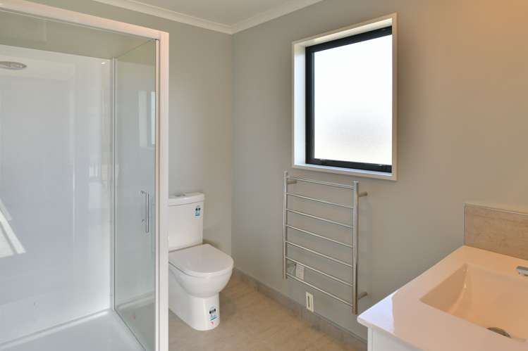 2 Old Farm Place Rangiora_11