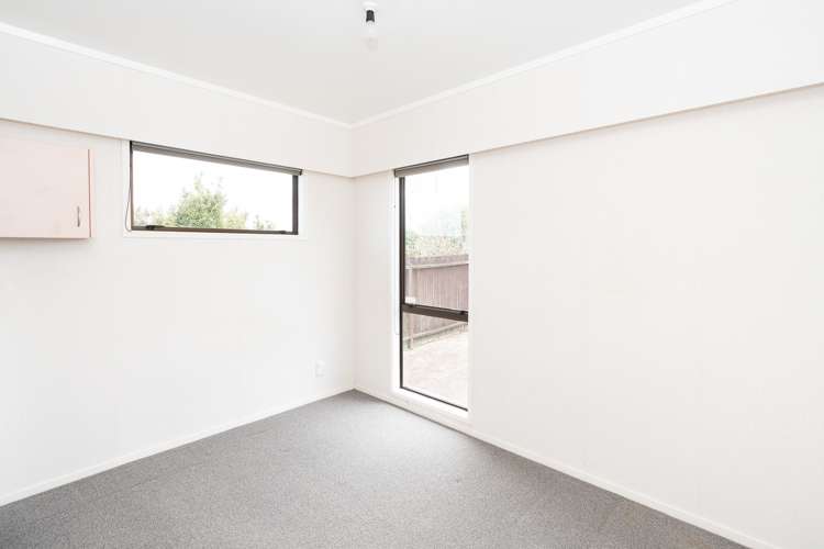 135 Tuhikaramea Road Dinsdale_19