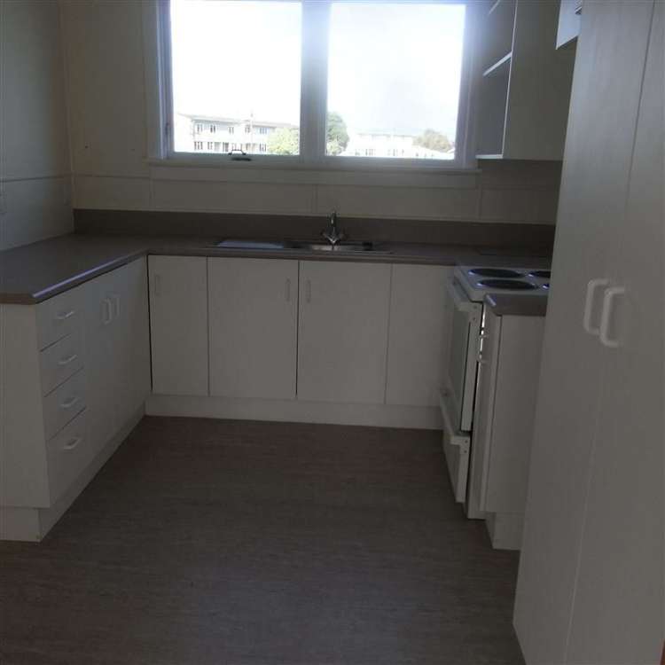 42 Devon Crescent Bulls_3