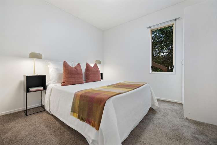2a Bird Place Fernhill/Sunshine Bay_16