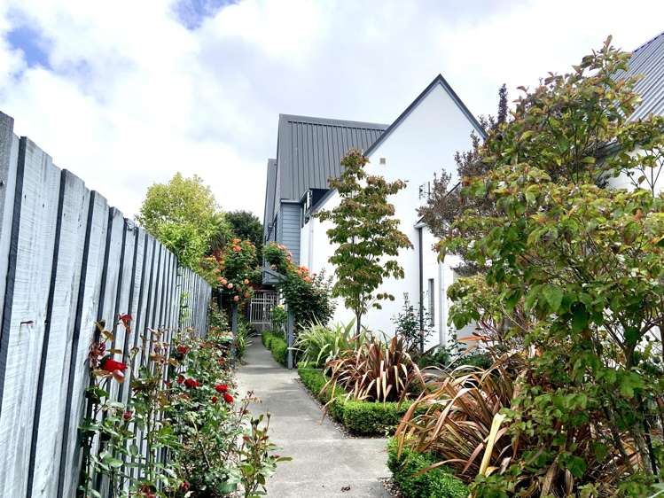 18/27 Cornwall Street_0
