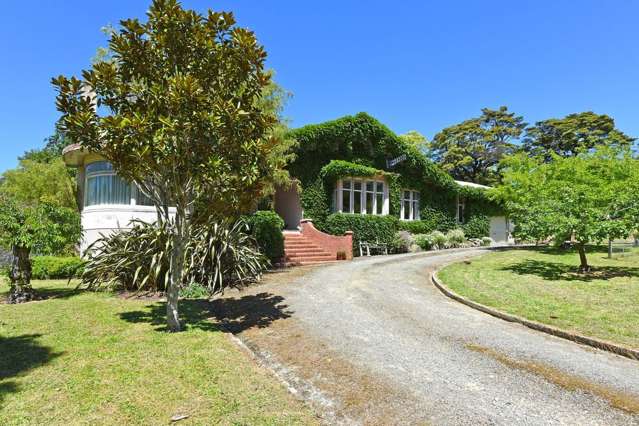 70 Blue Mountains Road Pinehaven_1