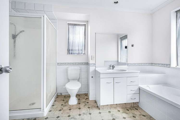 17 Farnham Close Rototuna North_10