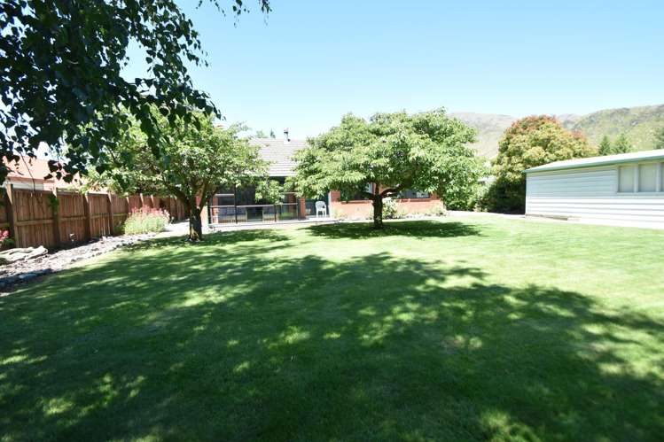 7 Benmore Place Omarama_20